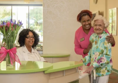 Delmar Gardens of Gwinnett staff and resident